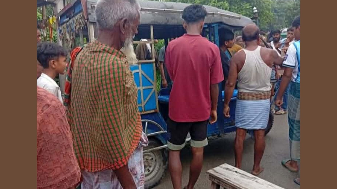 মেঘনায় অটোরিকশার ধাক্কায় শিশুর মৃত্যু