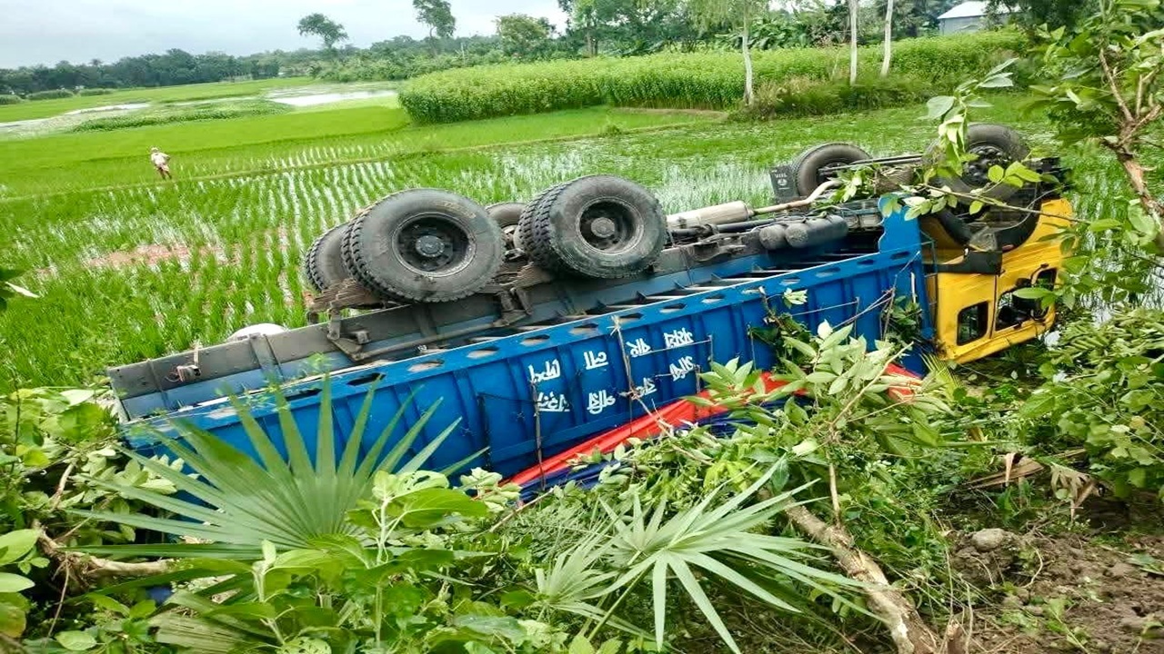 রাজশাহীতে সড়ক দুর্ঘটনায় নিহত ১