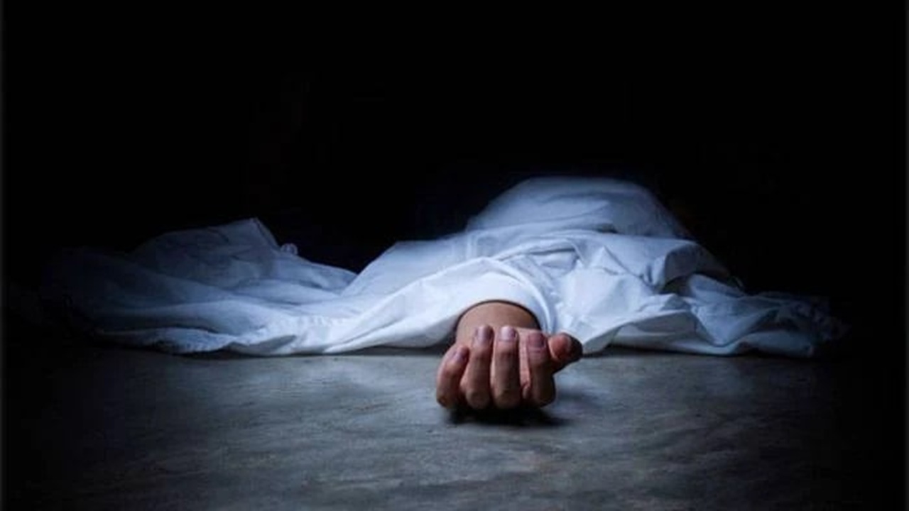 ঋণ পরিশোধ করতে না পেরে নারীর আত্মহত্যা