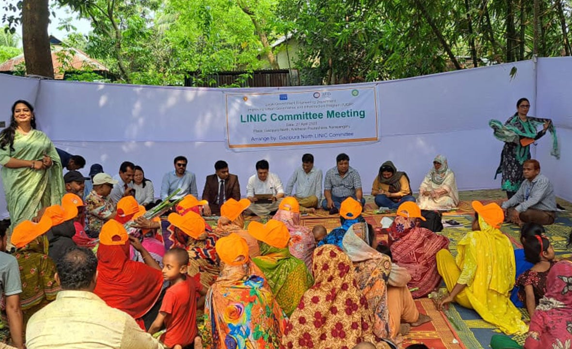আড়াইহাজারে এএফডির প্রজেক্টের কার্যক্রম পরিদর্শনে বিদেশি প্রতিনিধিরা