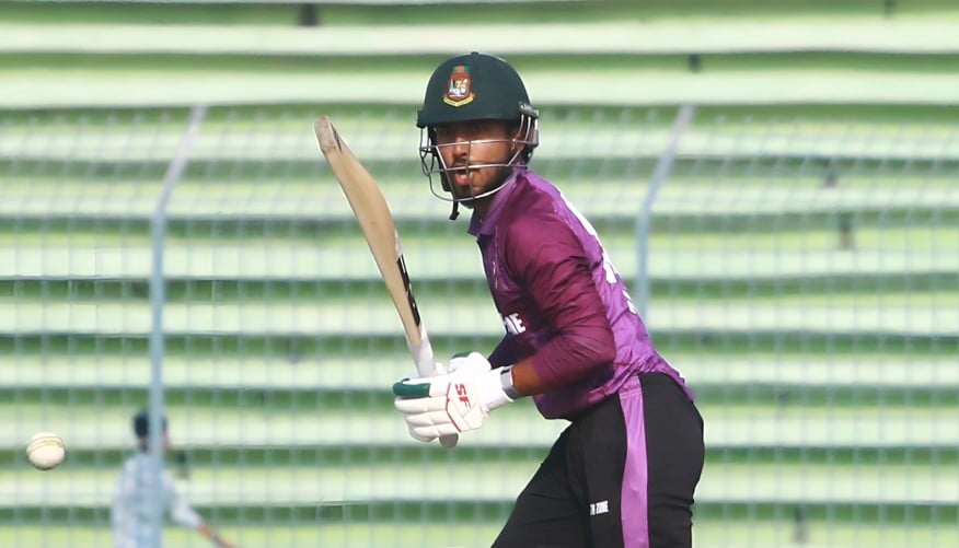 বিসিএলে জোড়া সেঞ্চুরির দিন