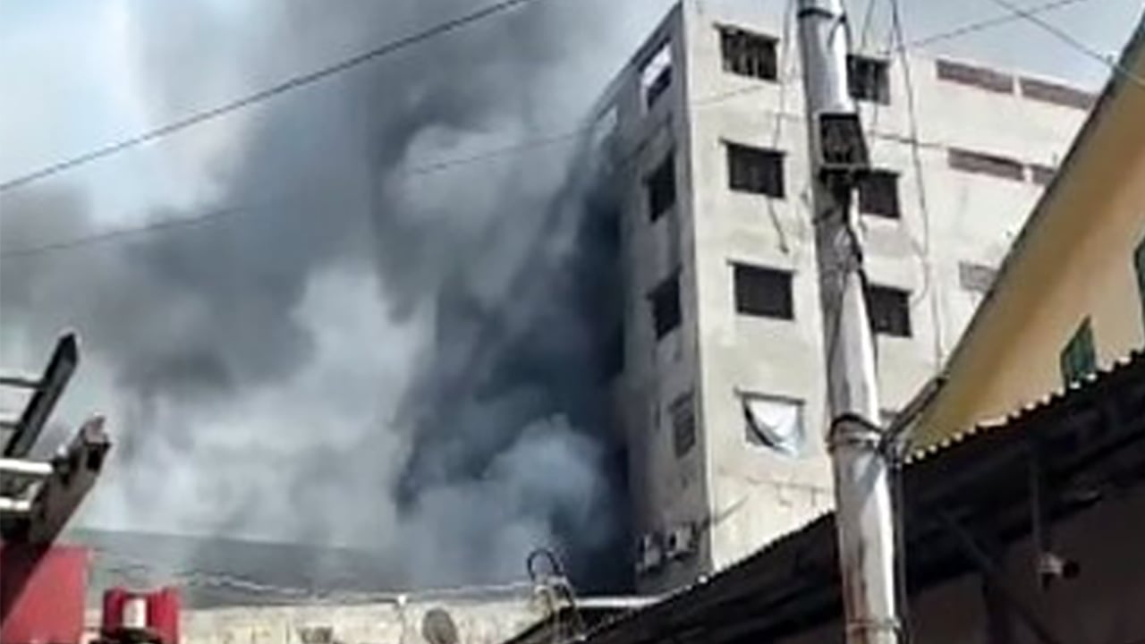 ২৮ ঘণ্টার চেষ্টায় নিয়ন্ত্রণে আগুন, কারণ অজানা