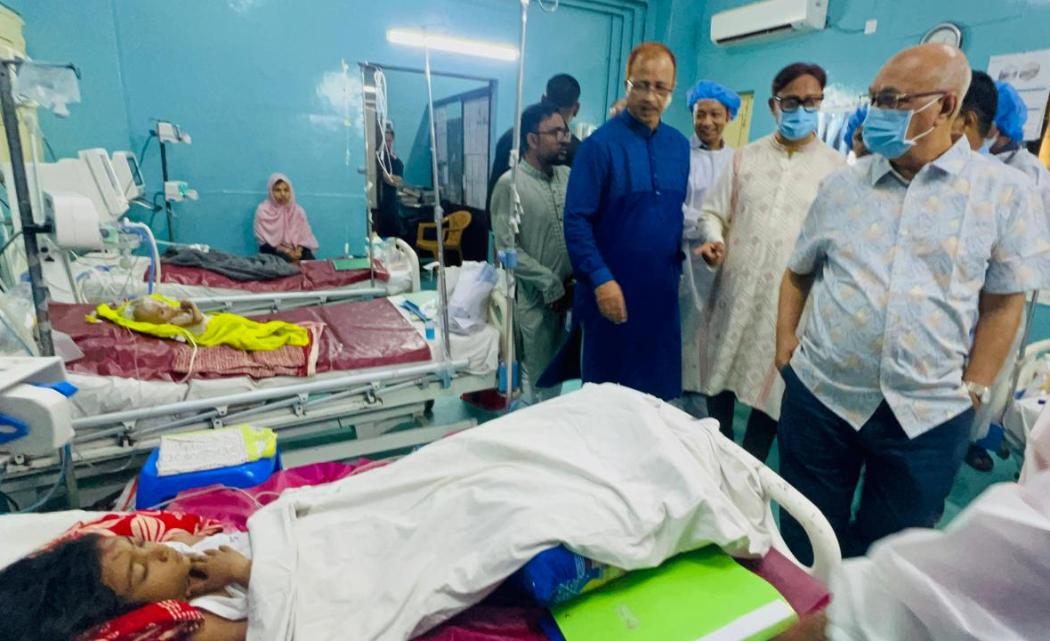 আরাধ্য আর প্রেমা আইসিইউতে: শঙ্কামুক্ত হলেও পঙ্গু হয়ে গেছে দুর্জয়