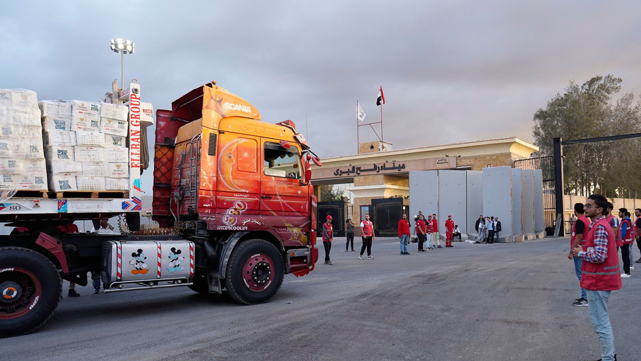 গাজায় সাহায্য প্রবেশ সীমিত রাখার সিদ্ধান্ত বাতিল করল ইসরাইল
