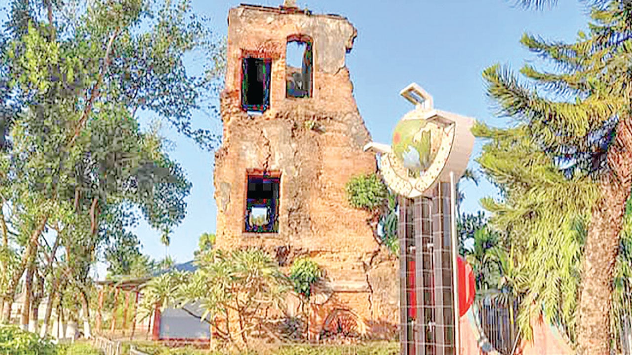 ঐতিহ্যের সাক্ষী কাকিনা জমিদার বাড়ি