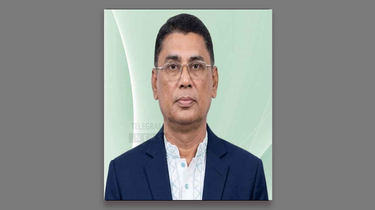 তেলের পাম্পে অস্ত্র উঁচিয়ে হুমকি, ইটভাটা মালিক আটক