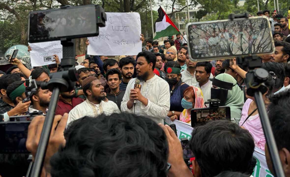 দল হিসেবে আ.লীগের বিচার করতে হবে : আখতার হোসেন