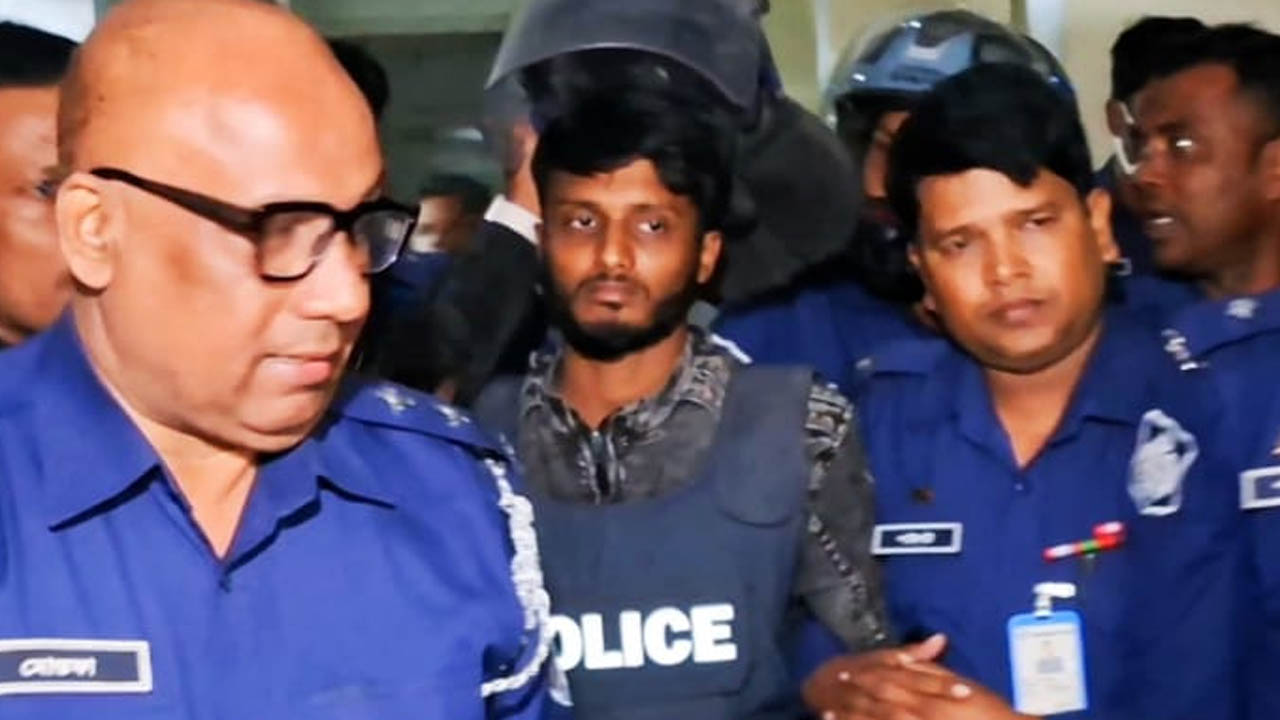 রিমান্ড শেষে সাত খুনের আসামি আকাশ মন্ডল কারাগারে