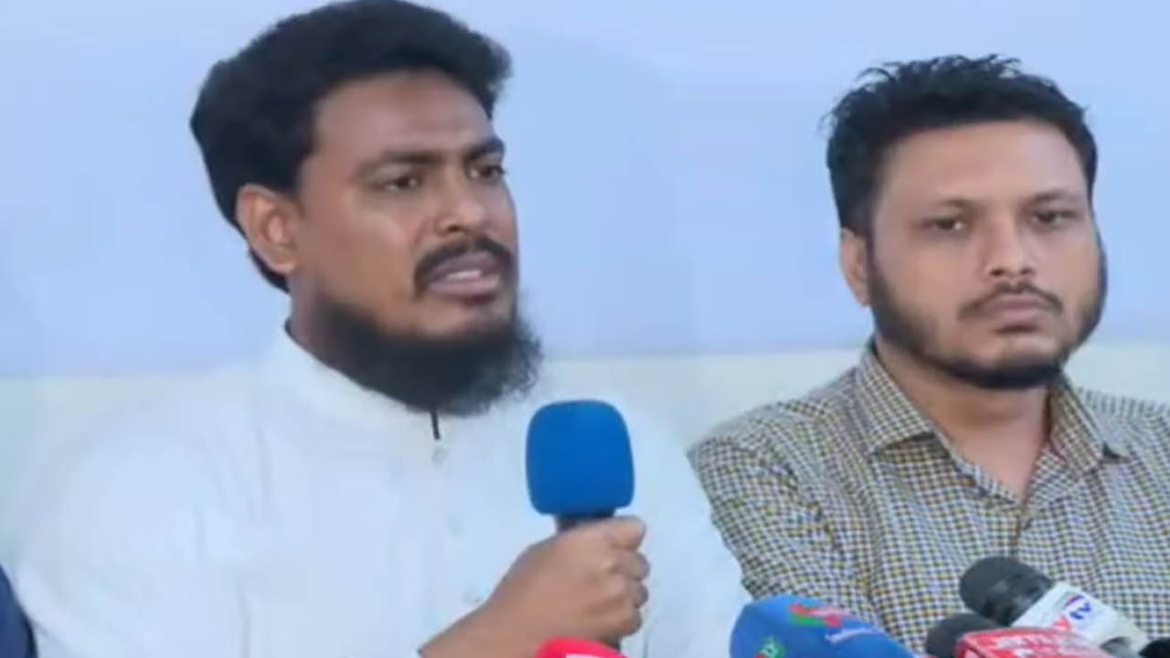 আ.লীগের নেতাদের খুঁজে বের করে আইনের আওতায় আনতে হবে