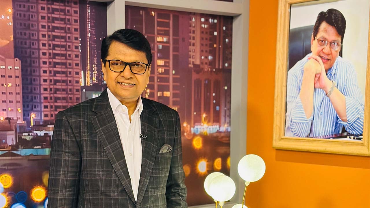 জন্মদিনে নতুন তথ্য দেবেন আলমগীর