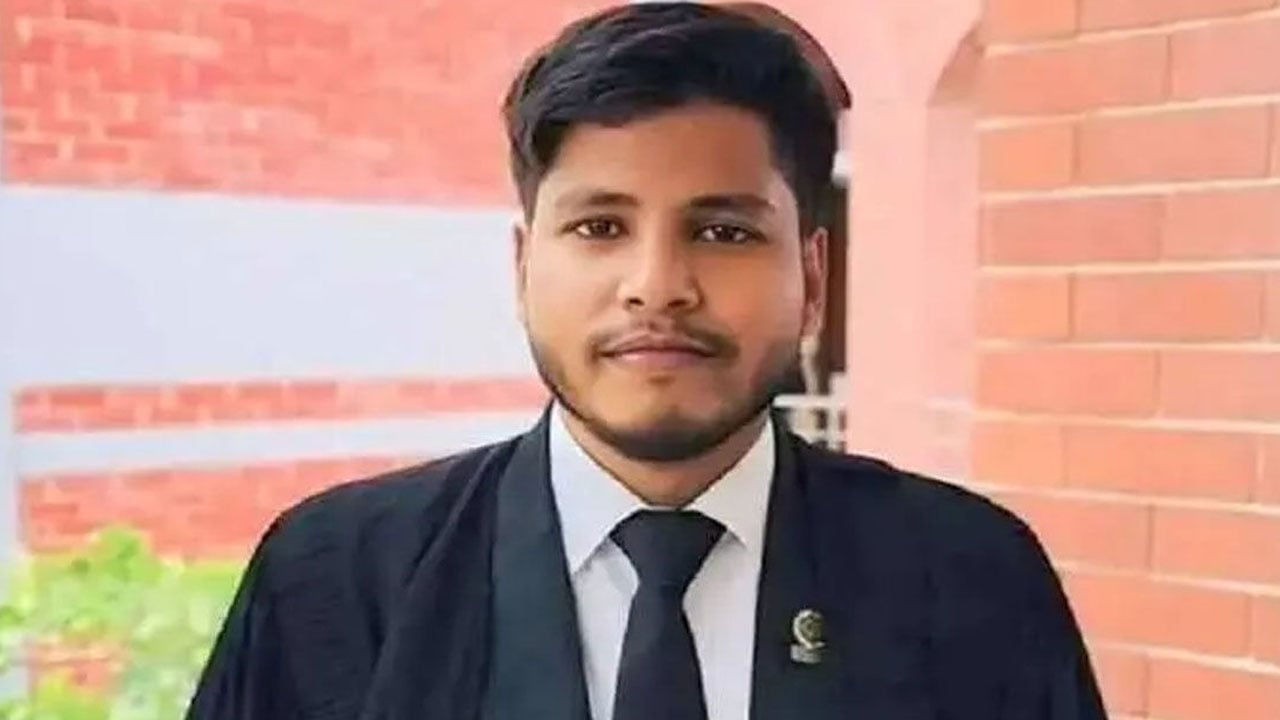 তৃতীয় সাক্ষীর সাক্ষ্যগ্রহণ, চিন্ময়ের দুই আবেদন নামঞ্জুর