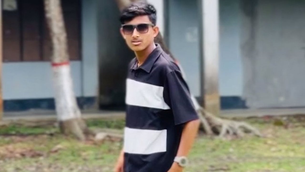 প্রতিবন্ধী পরিবারের একমাত্র ভরসা আলিফের এখন চোখ হারানোর শঙ্কা