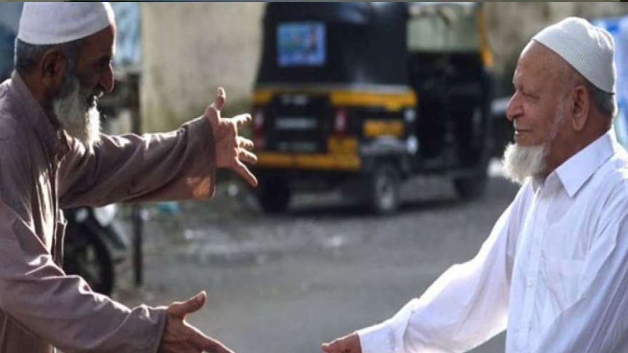 বিদায়ের সময় ‘আল্লাহ হাফেজ’ বলার অর্থ কী