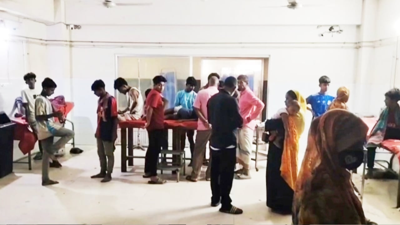 ভৈরবে আম পাড়া নিয়ে দুই গ্রুপের সংঘর্ষে আহত ২০