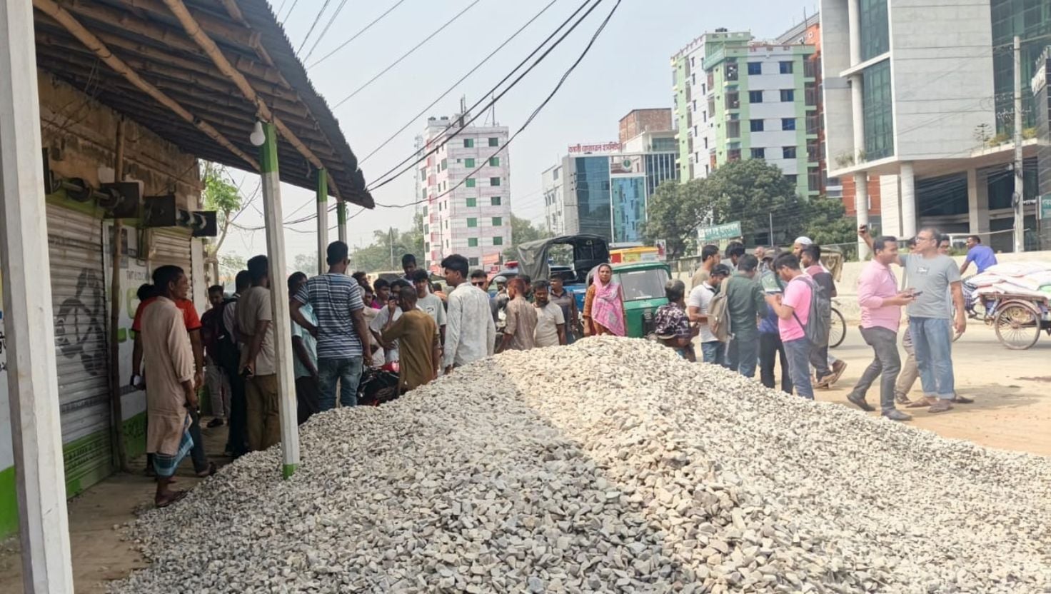 শাজাহানপুরে ইট-বালু ব্যবসার দ্বন্দ্বে দিনদুপুরে যুবক খুন