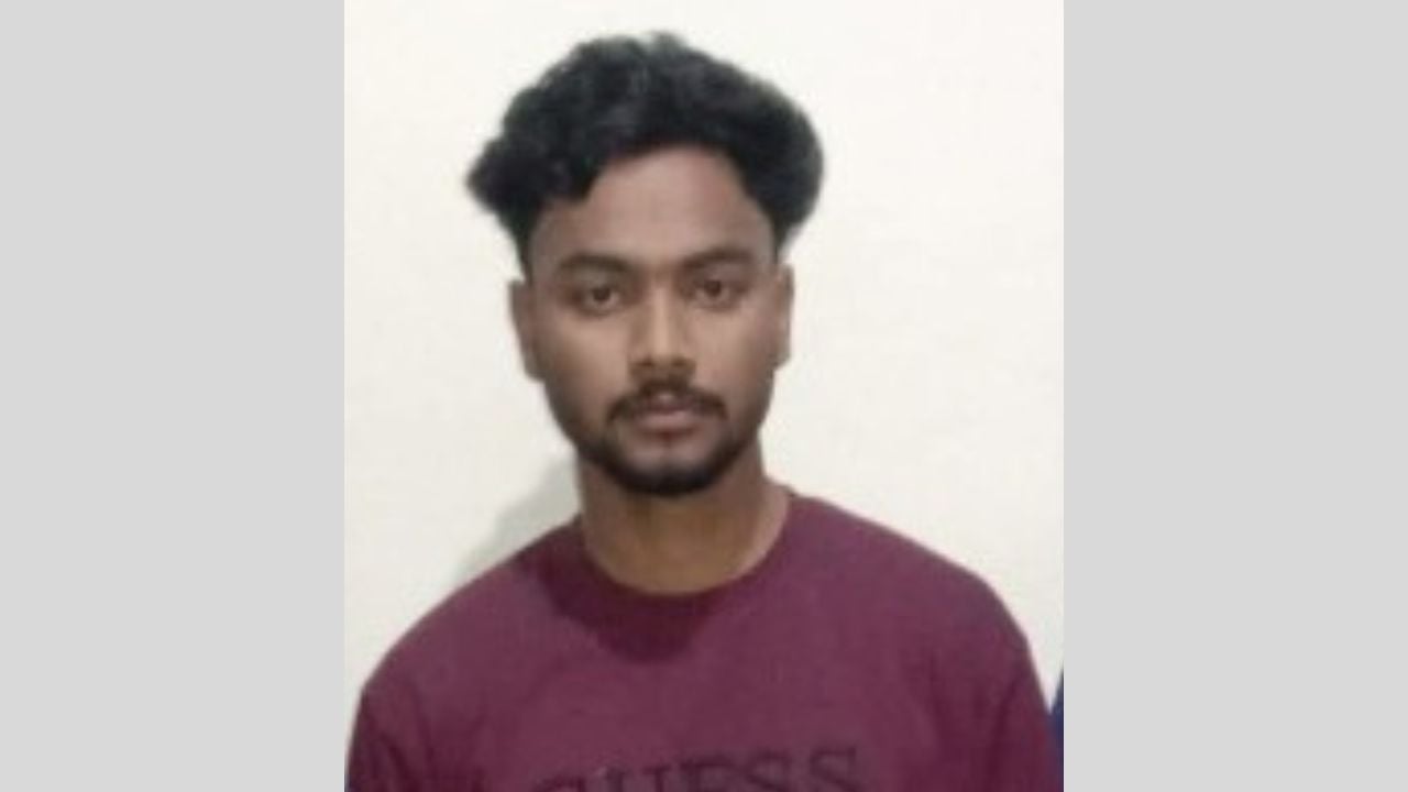 সাপাহারে প্রতারণার ফাঁদে ফেলে ১২ ভরি স্বর্ণ লুট, গ্রেপ্তার ২