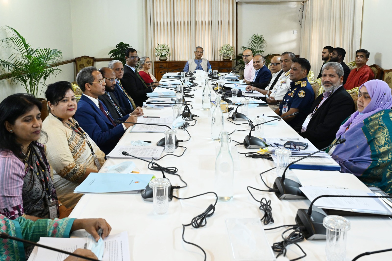 গভীর সমুদ্রে মাছ আহরণে জোর দেওয়ার আহ্বান ড. ইউনূসের