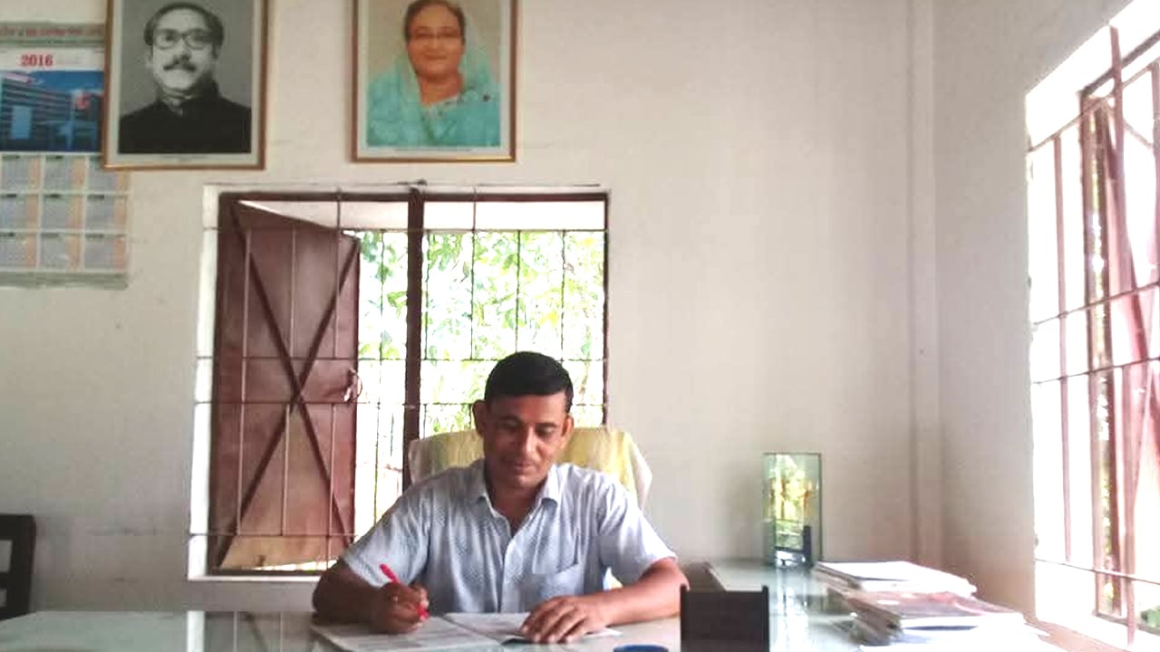 প্রধান শিক্ষক শাহজাহান আলীর বিরুদ্ধে দুর্নীতি ও স্বজনপ্রীতির অভিযোগ