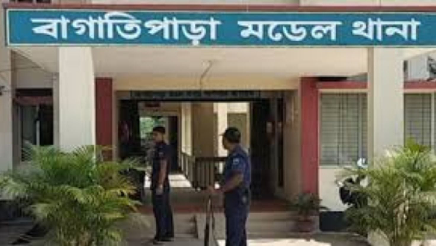 মোবাইল ফোনের অভিমানে তরুণীর আত্মহত্যা