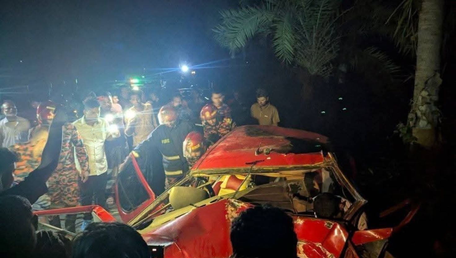 পত্নীতলায় সড়ক দুর্ঘটনায় ২ ব্যবসায়ী নিহত