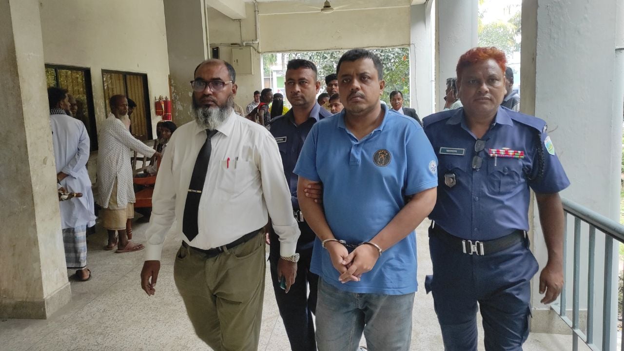 মেডিকেল শিক্ষার্থীকে গুলি করা সেই প্রভাষকের ২১ বছর কারাদণ্ড