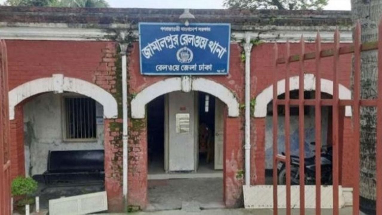 জামালপুরে ট্রেনে কাটা পড়ে অজ্ঞাত যুবকের মৃত্যু