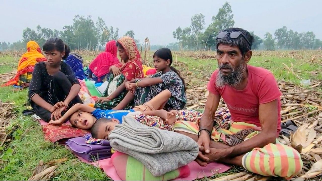 ঠাকুরগাঁও সীমান্তে ৪৮ ঘণ্টা পর ১১ জনকে সরিয়ে নিল বিএসএফ