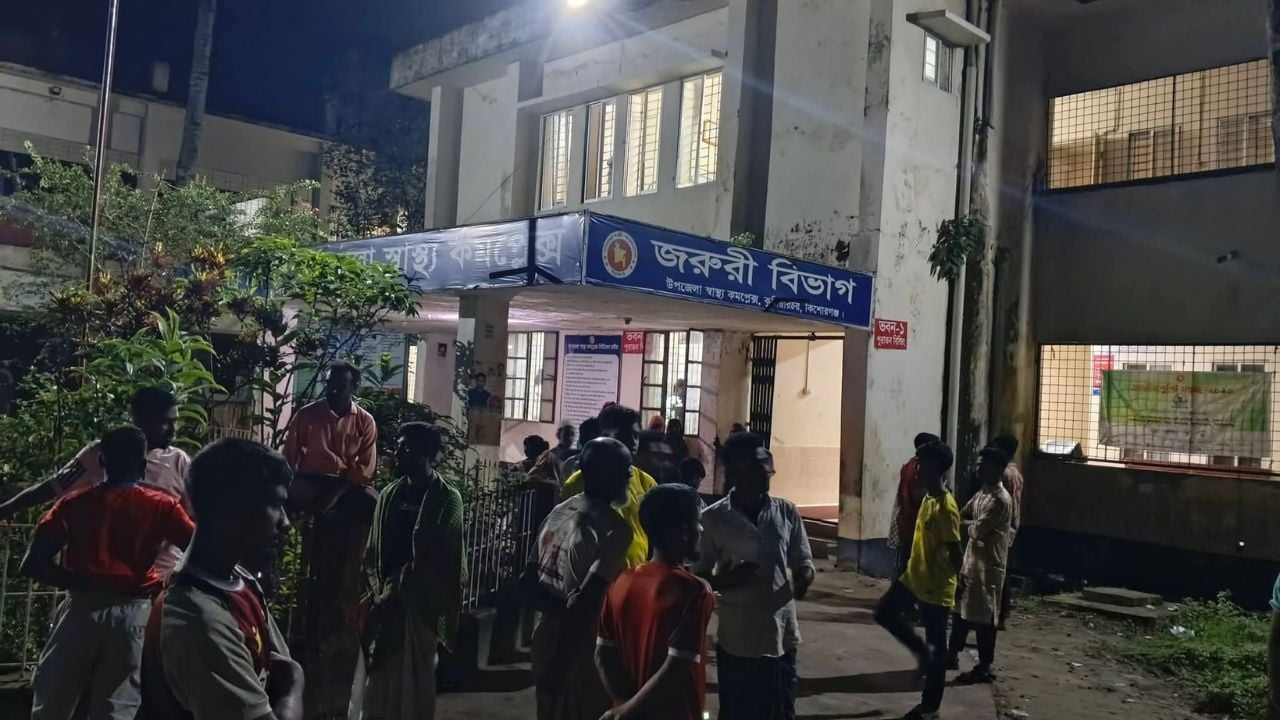 কুলিয়ারচরে পাঁচতলা থেকে পড়ে চোরের মৃত্যু
