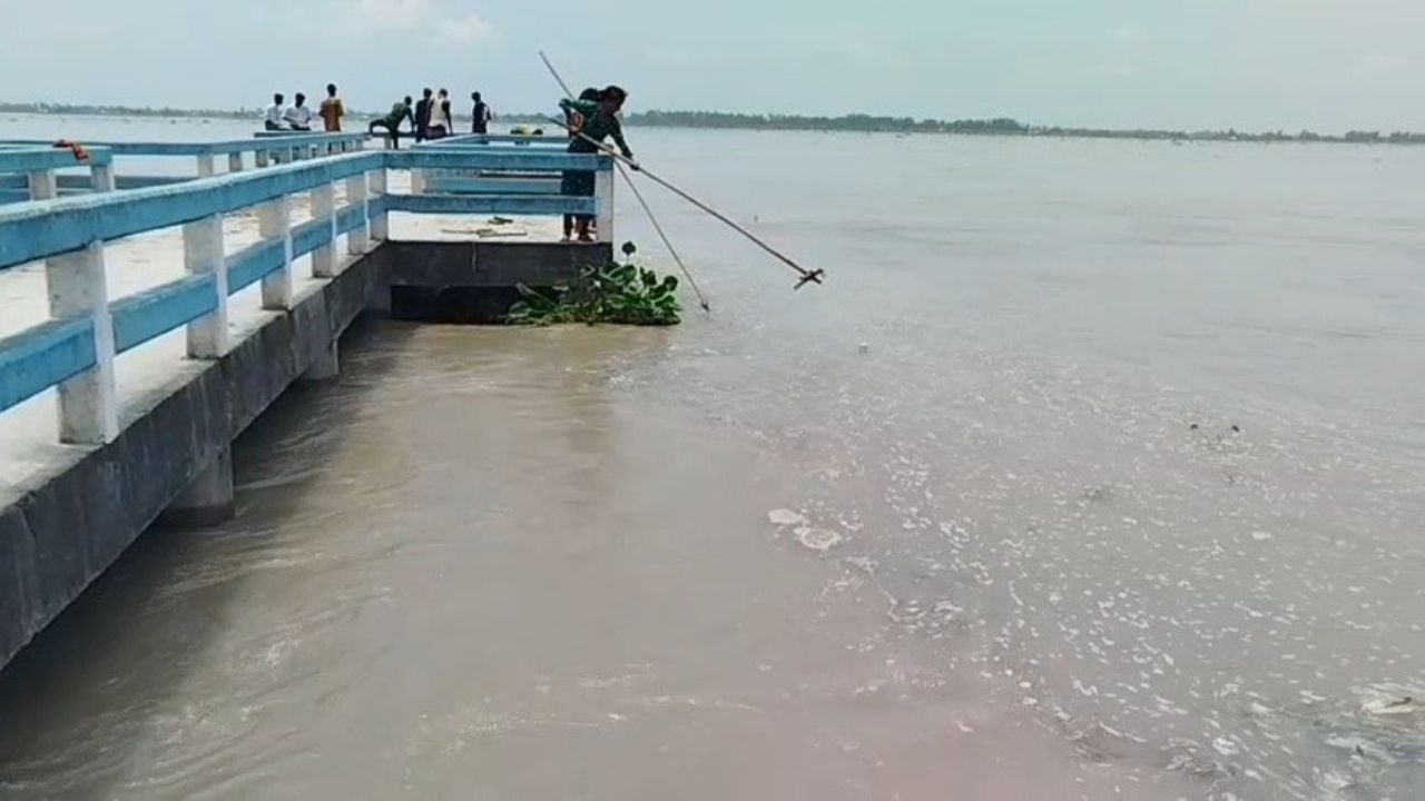 লালমনিরহাটে তিস্তা নদীর পানি বৃদ্ধি, বন্যার আশঙ্কা