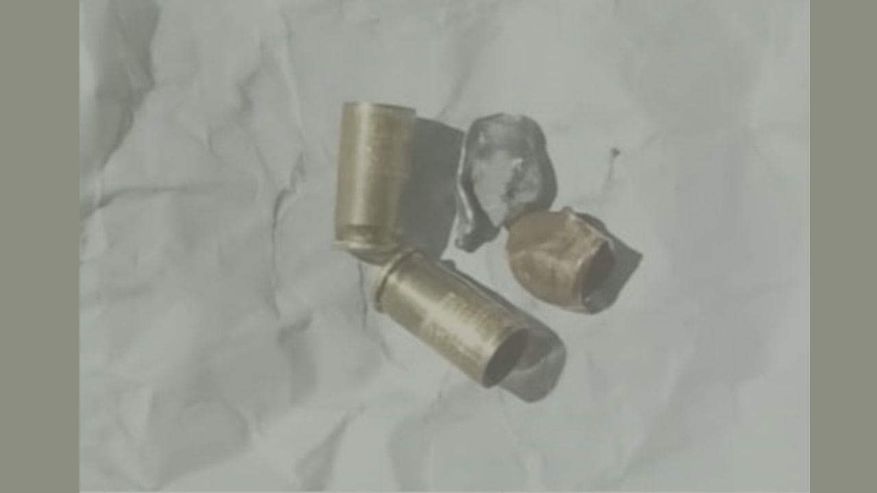 চাঁদা না দেওয়ায় ব্যবসায়ীর বাড়িতে গুলি