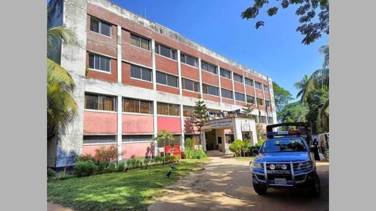 বারহাট্টায় বাড়ির গর্তের পানিতে ডুবে শিশুর মৃত্যু