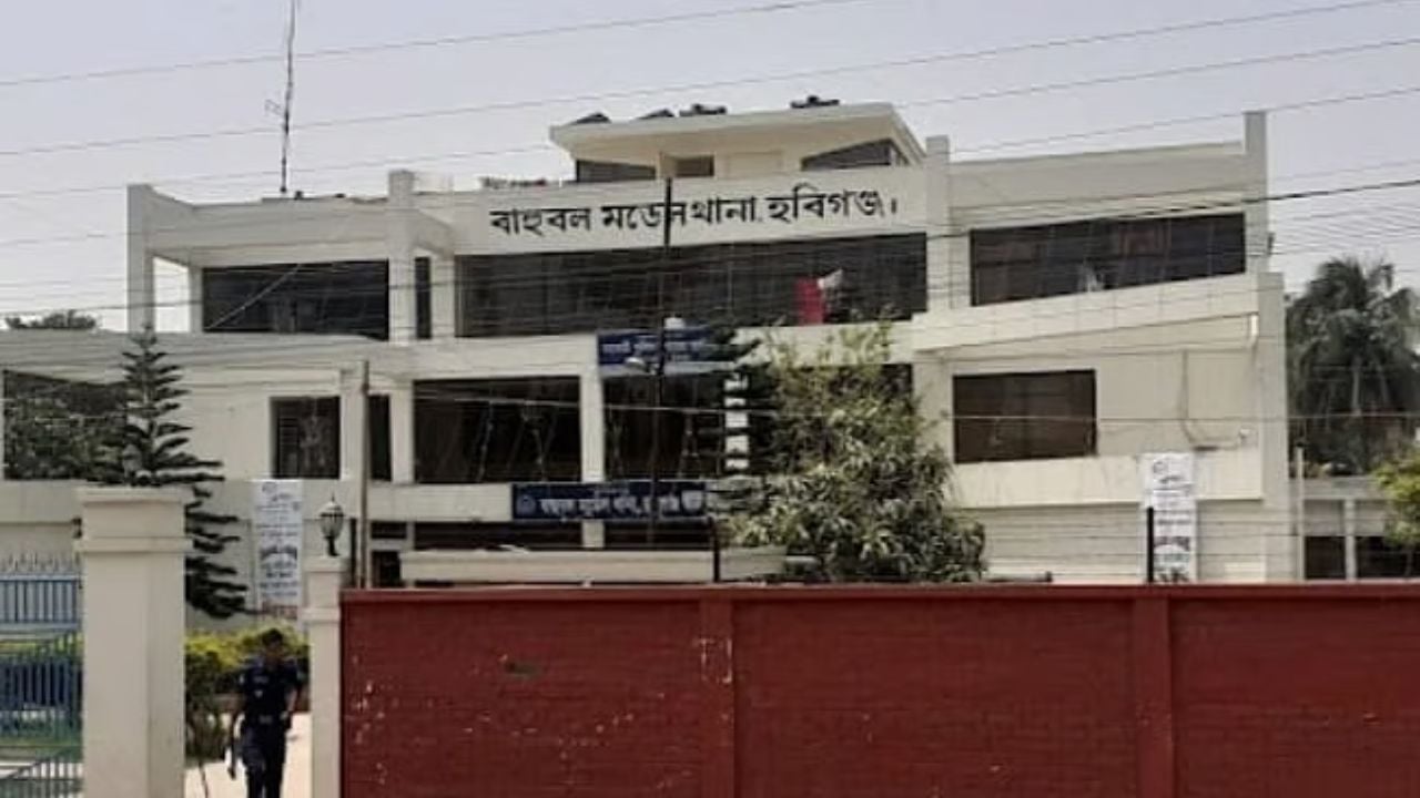 বাহুবলে গৃহবধূর ঝুলন্ত লাশ উদ্ধার