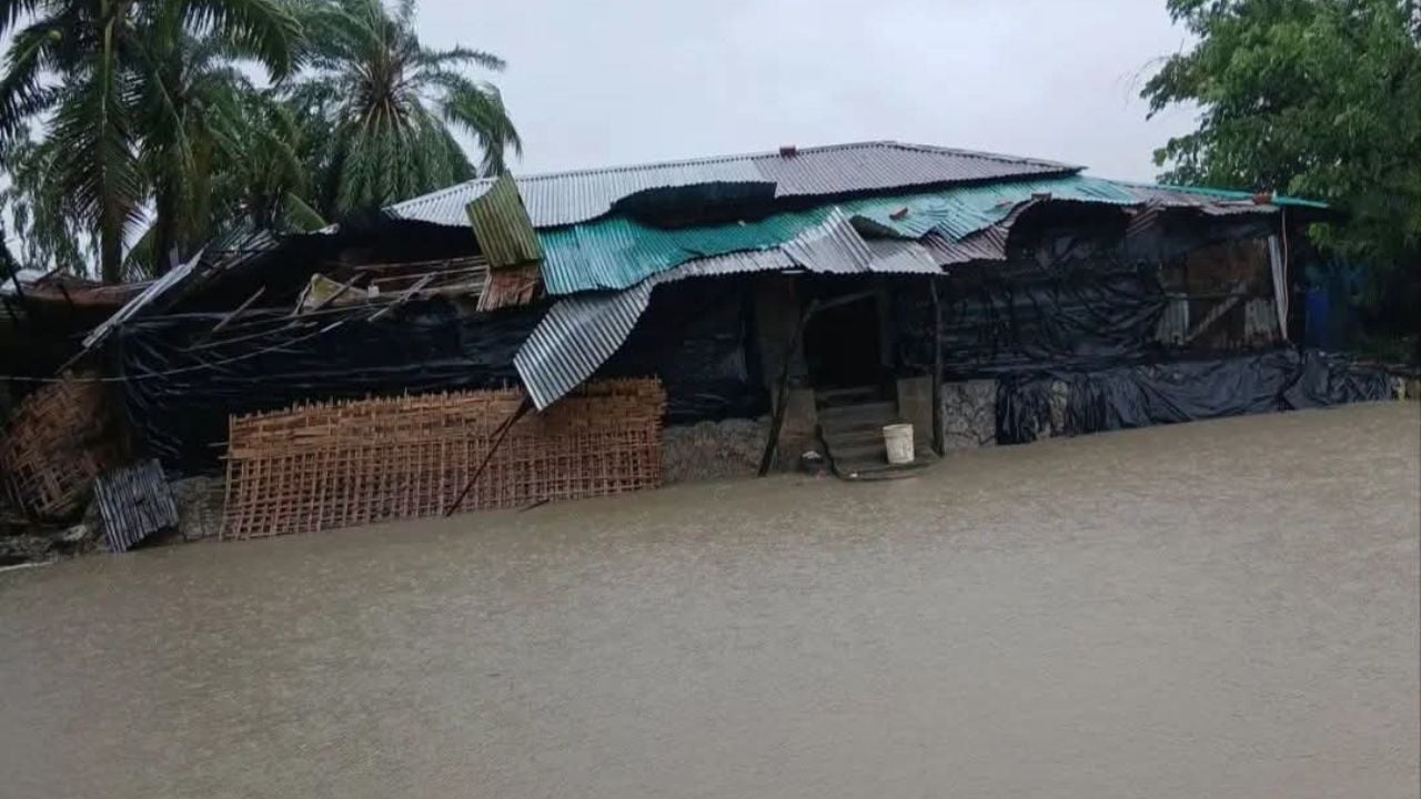পেকুয়ায় পানিবন্দি ২০ হাজার মানুষ, প্রস্তুত ৭১ আশ্রয়কেন্দ্র