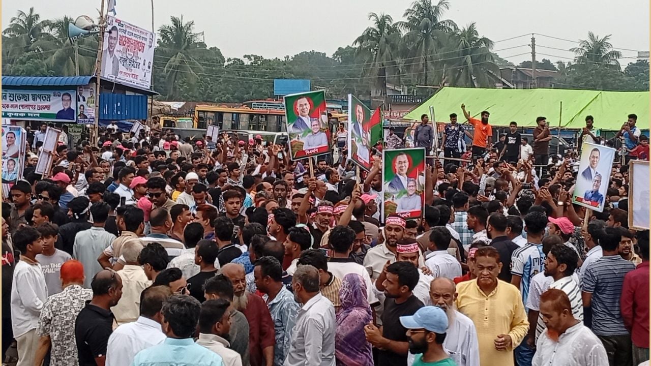 প্রধানমন্ত্রীর দক্ষিণাঞ্চল সফরকালে ভাঙ্গায় পথসংবর্ধনা প্রদান