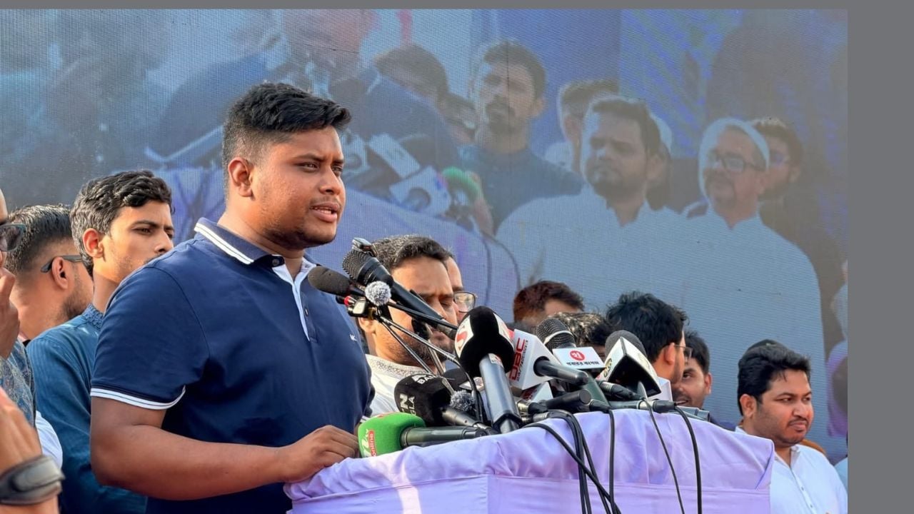 ফার্মের মুরগিরা রাস্তায় নেমেছিল বলেই আপনি আজ শিক্ষামন্ত্রী