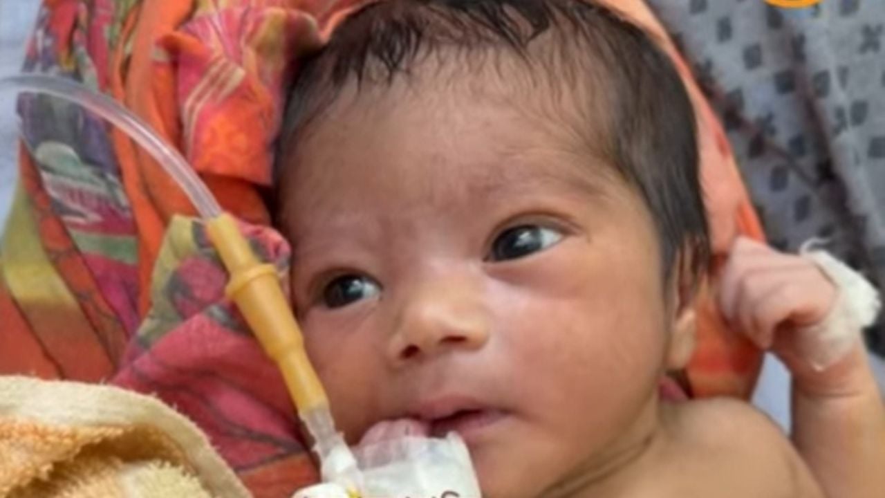 অন্যের বাড়ির সিঁড়িতে নবজাতক, এলাকায় চাঞ্চল্য