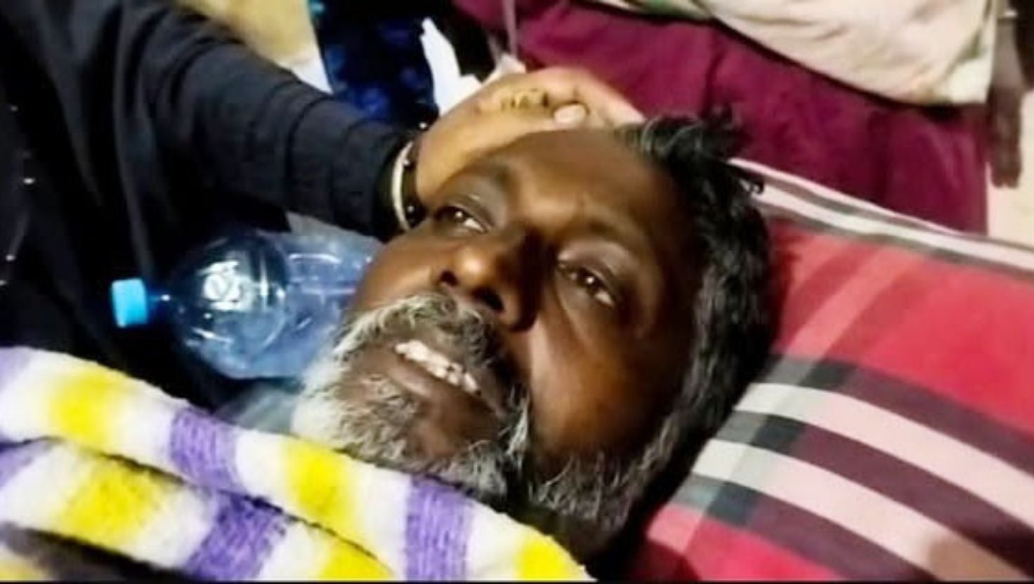 কুষ্টিয়ায় পার্সেল বোমা বিস্ফোরণে ভ্যানচালক আহত