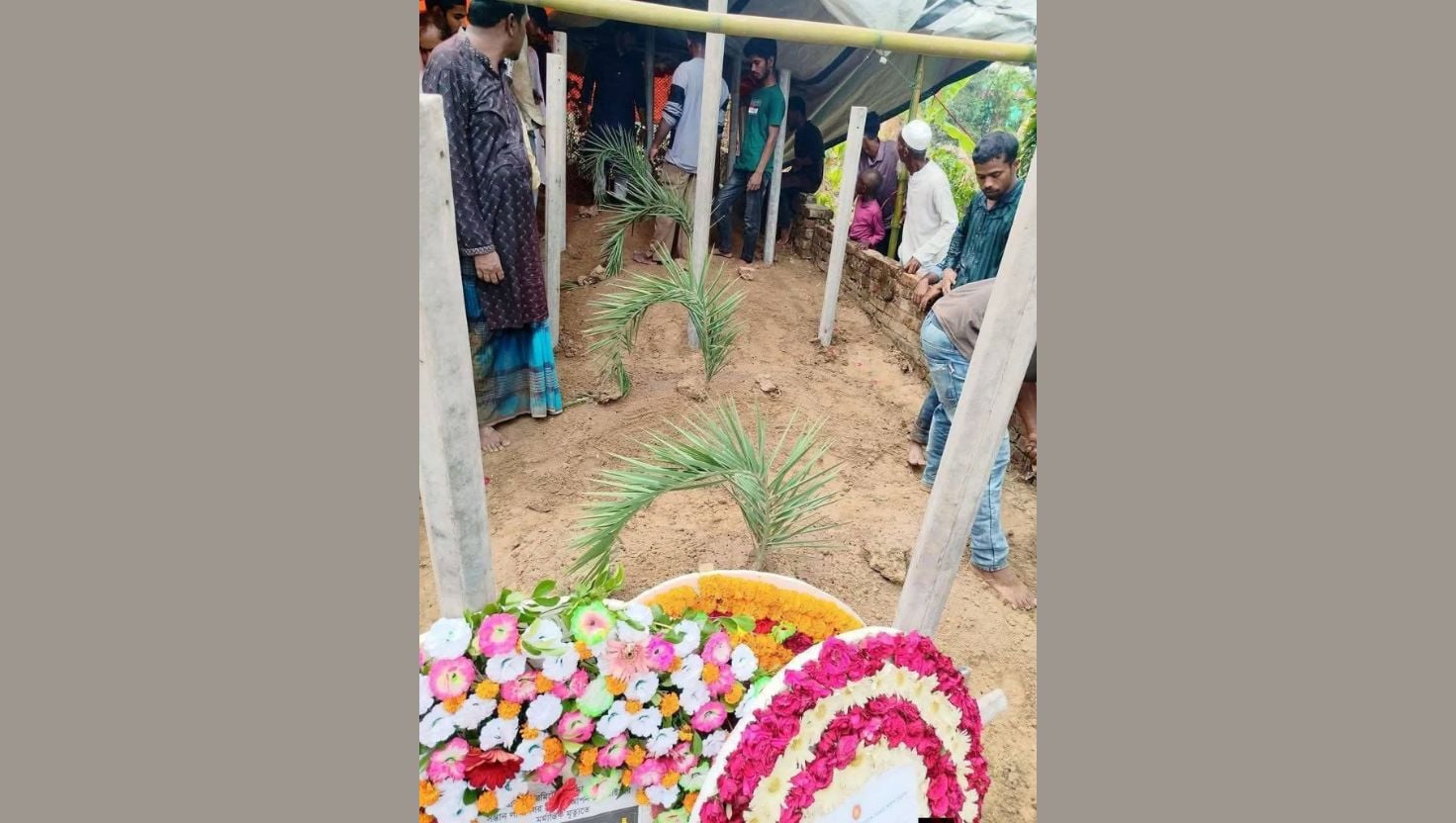 বিয়ের আনন্দের নয়, বিষাদের সুরে চার ভাইয়ের বিদায়