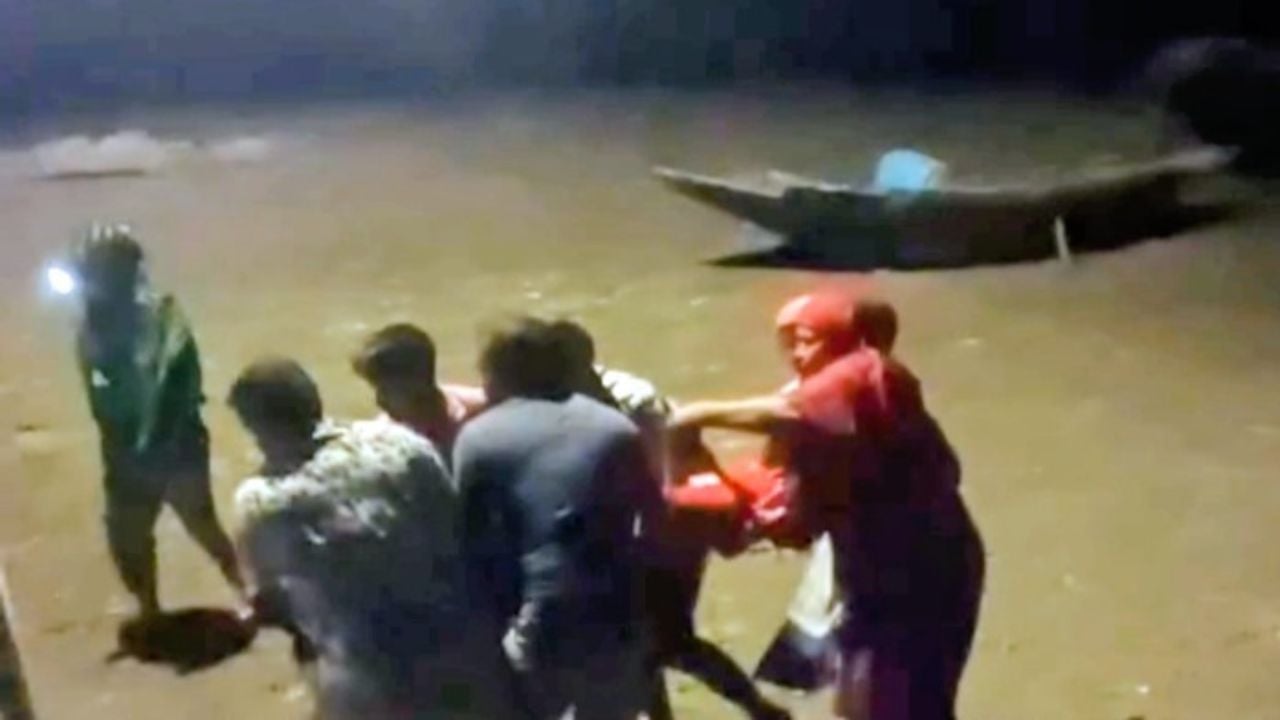মোংলার শ্যালা নদীতে কুমিরের হামলায় নারী জেলে নিহত
