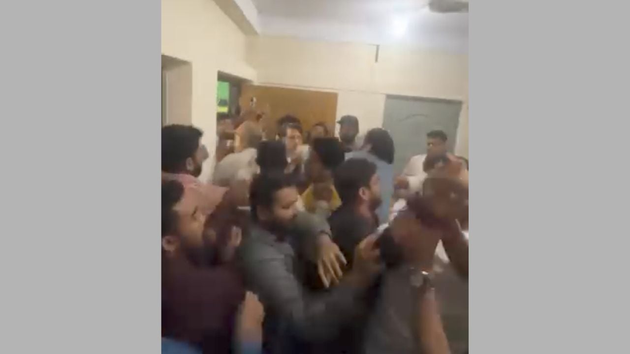 ধামরাইয়ে এনসিপির দুই গ্রুপের সংঘর্ষ, আহত ২০