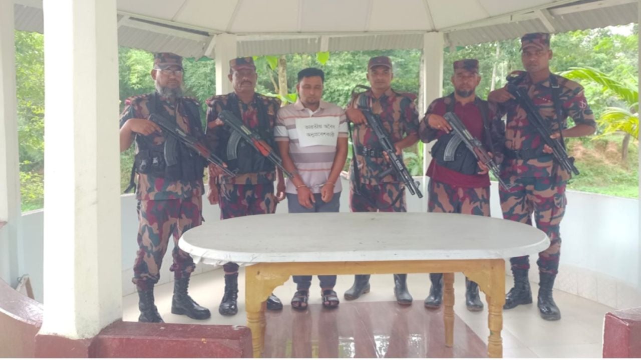 বড়লেখা সীমান্তে অনুপ্রবেশের দায়ে ভারতীয় নাগরিক আটক