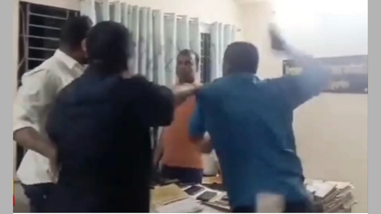 রাণীশংকৈলে মব সৃষ্টি করতে এসে মবের শিকার এক নেতা