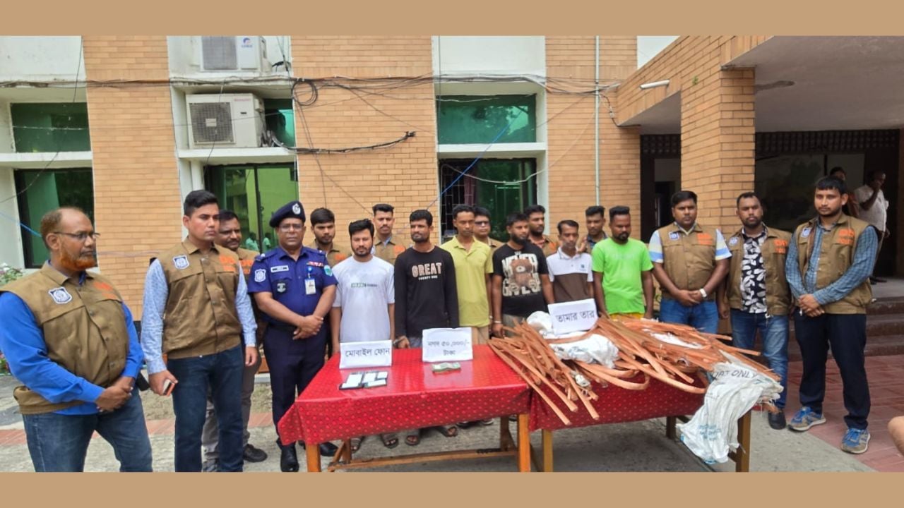 লালপুরে জুট মিলে ডাকাতির রহস্য উদঘাটন, ৬ ডাকাত গ্রেপ্তার