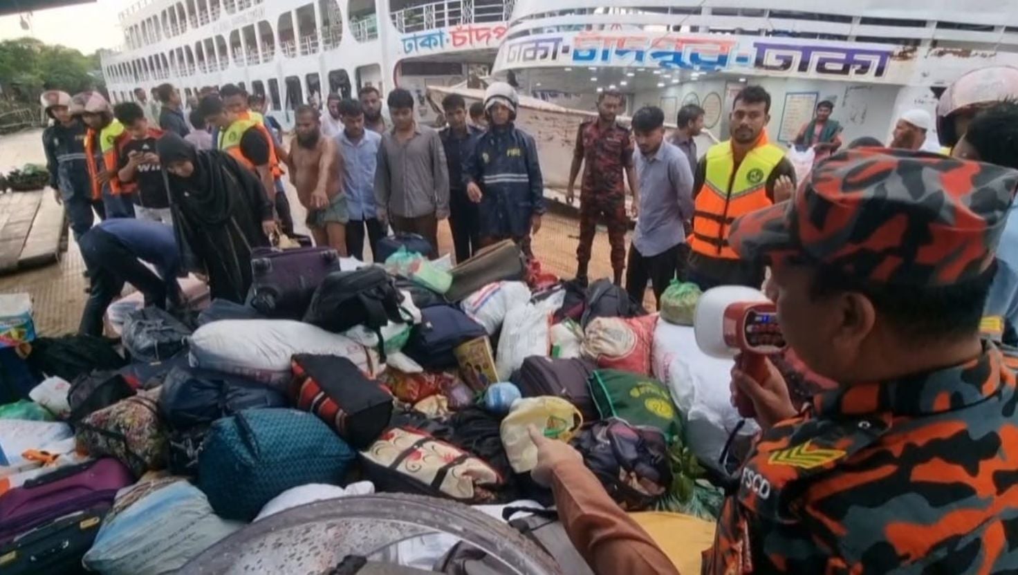 চাঁদপুরে কালবৈশাখীর তাণ্ডবে নিহত ১, ঝড়ে দুই লঞ্চের সংঘর্ষে আহত ১০
