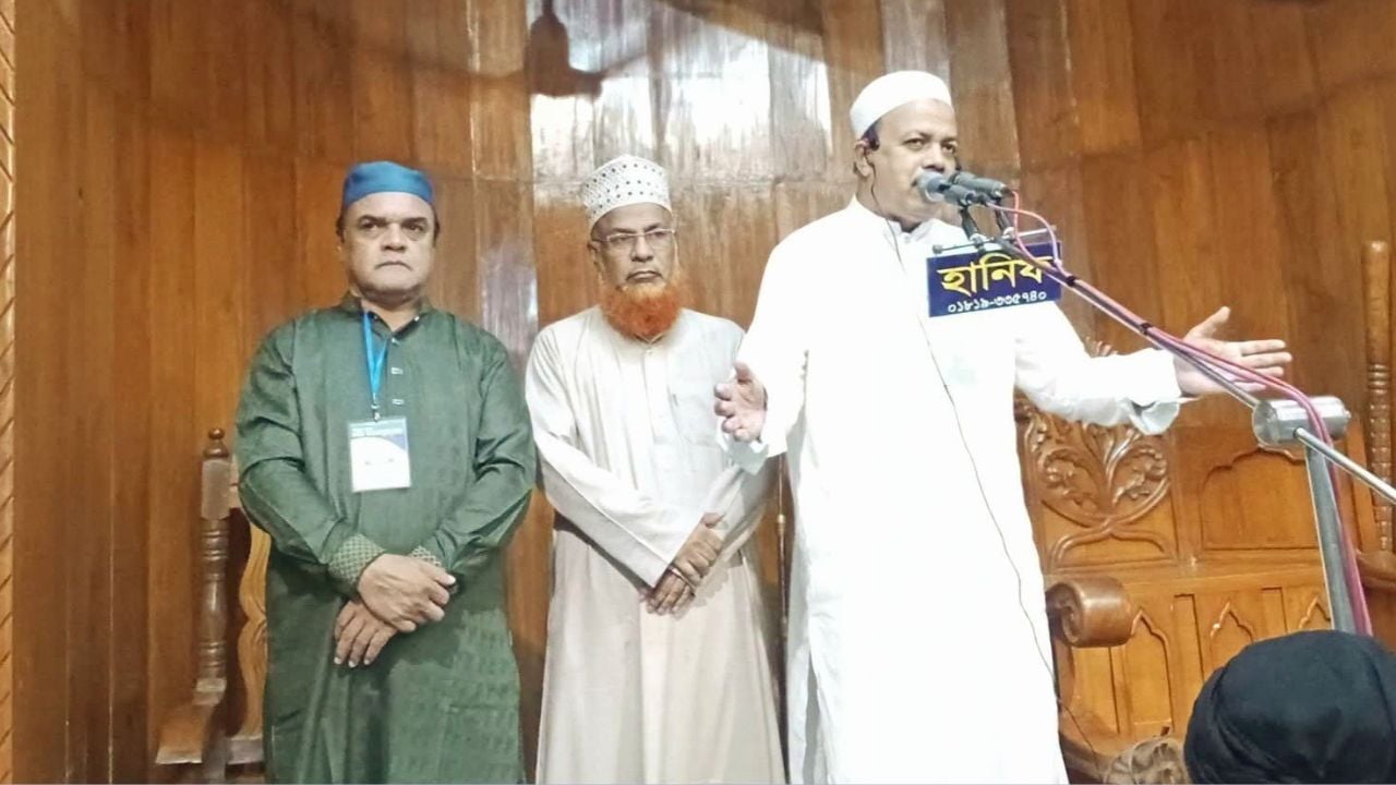 সীতাকুণ্ডে কালু শাহ (রহ.)-এর ওরসে লাখো মানুষের ঢল