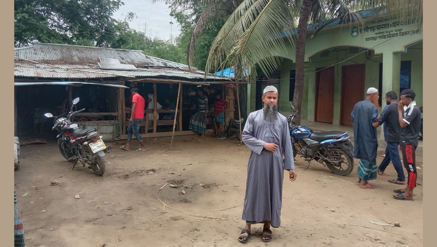 মসজিদের জায়গায় দোকান নির্মাণ, ভাড়া নেন আ.লীগ নেতার ভাই