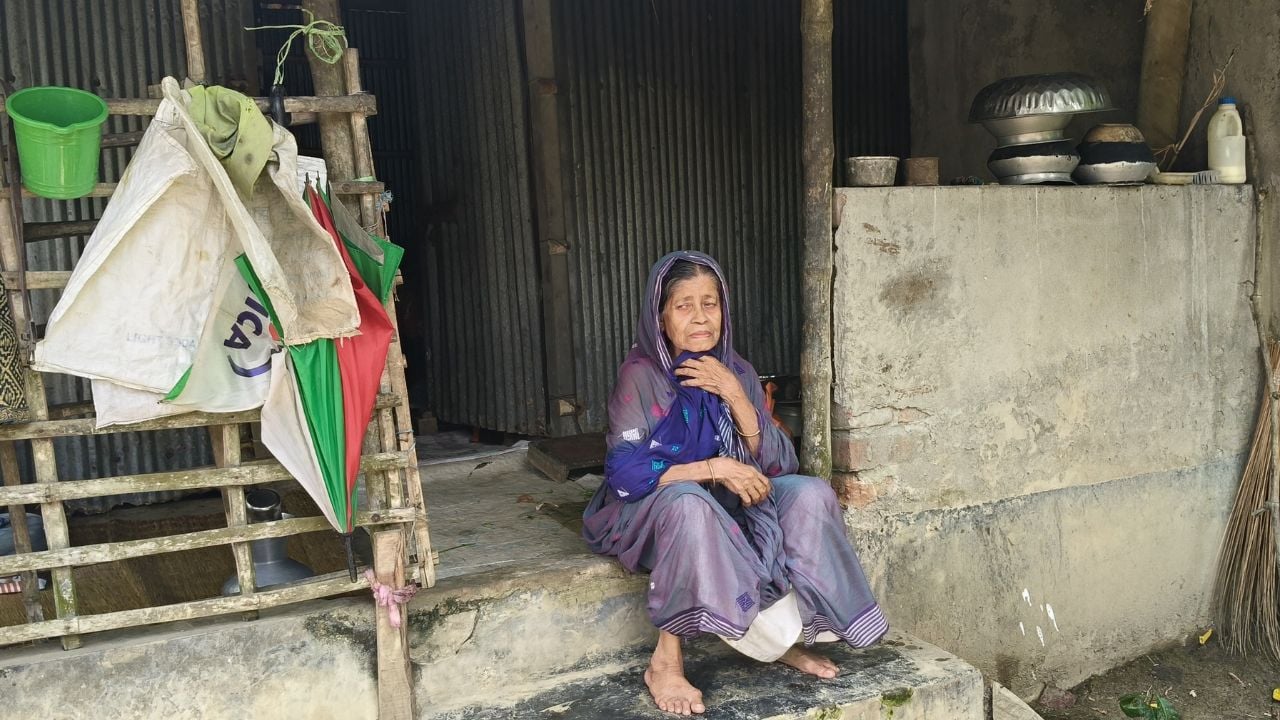 কালীগঞ্জে মুক্তিযোদ্ধার বিধবা স্ত্রীর মানবেতর জীবন