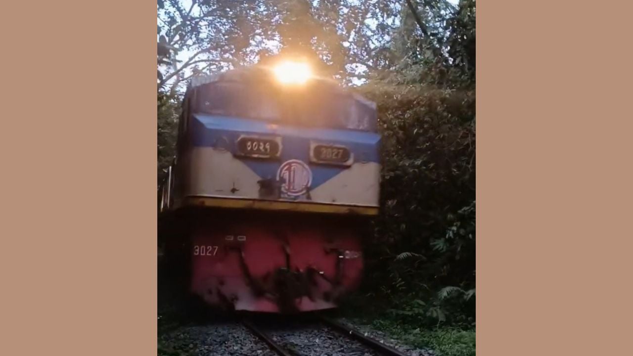 ৫ ঘণ্টা পর সিলেটের সঙ্গে রেল যোগাযোগ স্বাভাবিক