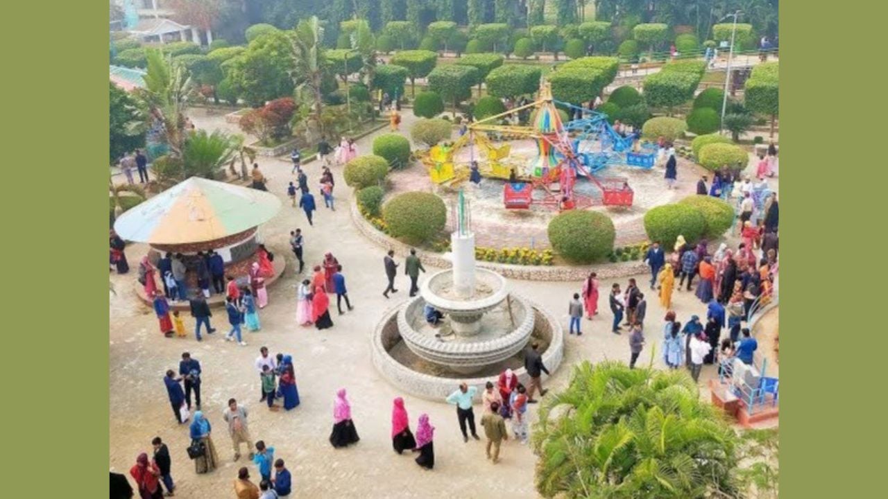 জামালপুরে বিনোদন কেন্দ্রগুলোয় দর্শনার্থীদের উপচে পড়া ভিড়
