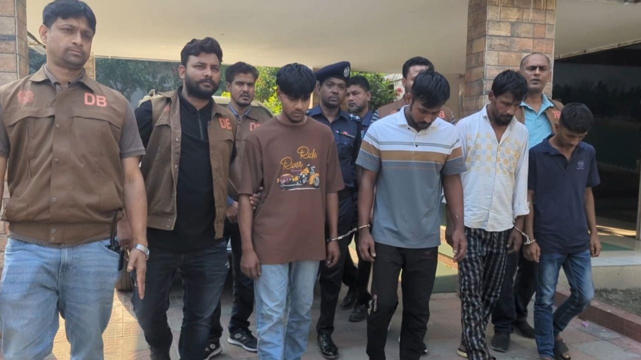 মুন্সীগঞ্জে গরুর নামে ঘোড়ার মাংস বিক্রি, গ্রেপ্তার ৫